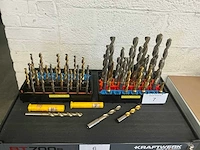 Nachi en gühring assortiment hssco en poederstaal boren met inwendige koelingsgaten