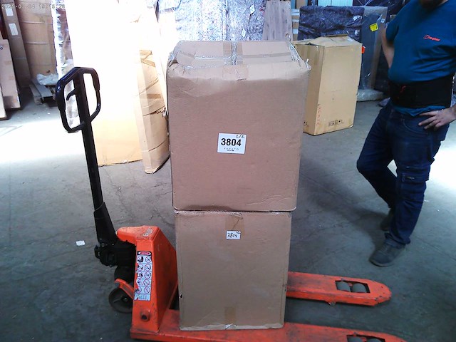 Nachtkastje met led-verlichting en usb-poort en usb-c-poort (x2) - afbeelding 3 van  10