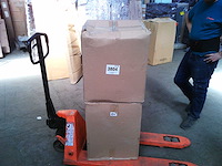 Nachtkastje met led-verlichting en usb-poort en usb-c-poort (x2) - afbeelding 3 van  10