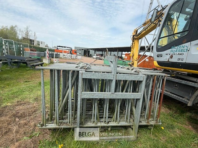 Naderhekken + bok - afbeelding 4 van  6