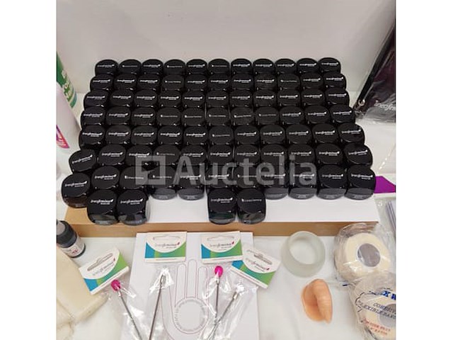 Nagelkolf: nail art & uv/led-gels • 242 ref. • waarde 3546€ - afbeelding 4 van  14