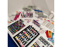 Nagelkolf: nail art & uv/led-gels • 242 ref. • waarde 3546€ - afbeelding 14 van  14
