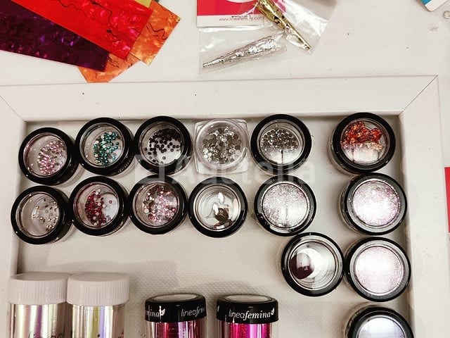 Nagelkolf: nail art & uv/led gels • 243 ref. • waarde 3467 € - afbeelding 4 van  14