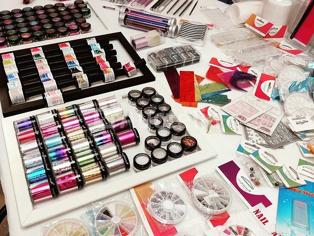 Nagelkolf: nail art & uv/led gels • 243 ref. • waarde 3467 € - afbeelding 9 van  14