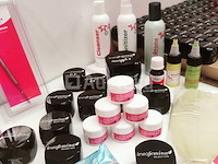 Nagelkolf: nail art & uv/led-gels • 244 ref. • waarde 3516 € - afbeelding 3 van  17