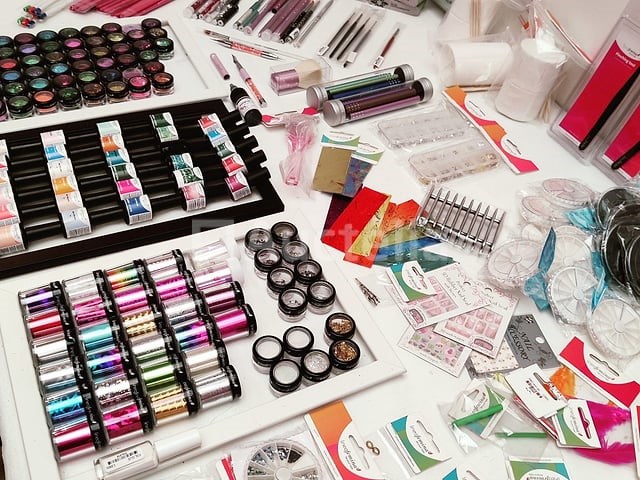 Nagelkolf: nail art & uv/led-gels • 244 ref. • waarde 3516 € - afbeelding 9 van  17
