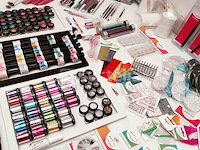 Nagelkolf: nail art & uv/led-gels • 244 ref. • waarde 3516 € - afbeelding 9 van  17