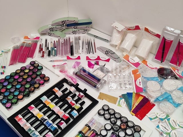 Nagelkolf: nail art & uv/led-gels • 390 items • 245 ref. - afbeelding 12 van  15