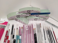 Nagelkolf: nail art & uv/led-gels • 390 items • 245 ref. - afbeelding 14 van  15