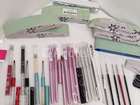 Nagelkolf: nail art & uv/led-gels • 394 items • 239 ref. - afbeelding 9 van  15