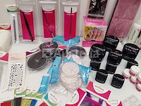 Nagelkolf: nail art & uv/led gels • 397 items • 243 ref. - afbeelding 1 van  16