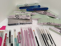 Nagelkolf: nail art & uv/led gels • 397 items • 243 ref. - afbeelding 9 van  16