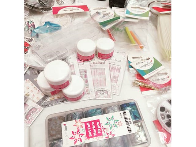 Nagelkolf: nail art & uv/led-gels • 425 items • 238 ref. - afbeelding 4 van  15