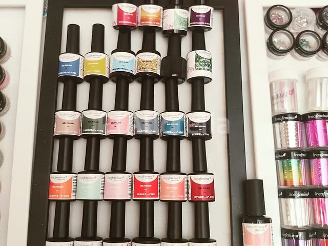 Nagelmateriaal: nail art & uv/led-gels • 244 ref. • waarde 3494 € - afbeelding 4 van  14