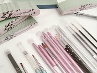 Nagelmateriaal: nail art & uv/led-gels • 244 ref. • waarde 3494 € - afbeelding 5 van  14