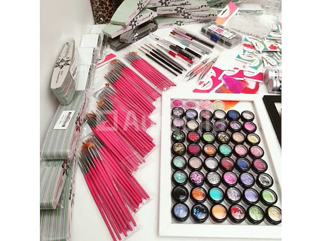 Nagelmateriaal: nail art & uv/led-gels • 344 items • folies - afbeelding 7 van  16