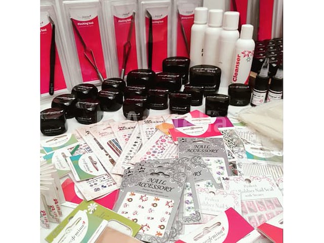 Nagelmateriaal: nail art & uv/led-gels • 344 items • folies - afbeelding 8 van  16
