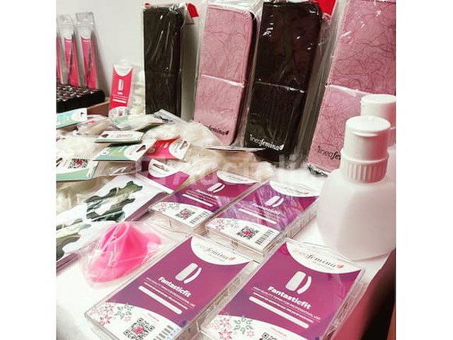 Nagelmateriaal: nail art & uv/led-gels • 344 items • folies - afbeelding 10 van  16