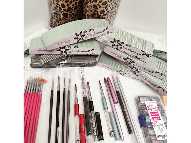 Nagelmateriaal: nail art & uv/led-gels • 344 items • folies - afbeelding 12 van  16