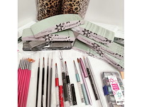 Nagelmateriaal: nail art & uv/led-gels • 344 items • folies - afbeelding 12 van  16
