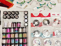 Nagelmateriaal: nail art & uv/led-gels • 383 items • 240 ref. - afbeelding 4 van  22