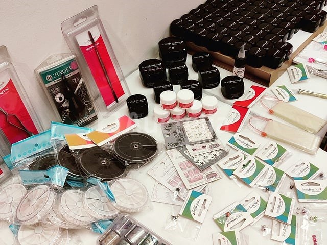 Nagelmateriaal: nail art & uv/led-gels • 383 items • 240 ref. - afbeelding 9 van  22