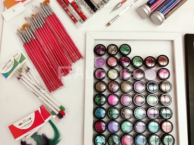 Nagelmateriaal: nail art & uv/led-gels • 383 items • 240 ref. - afbeelding 10 van  22