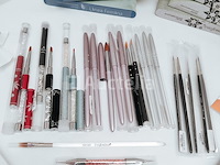 Nagelmateriaal: nail art & uv/led-gels • 384 items • folies - afbeelding 12 van  14