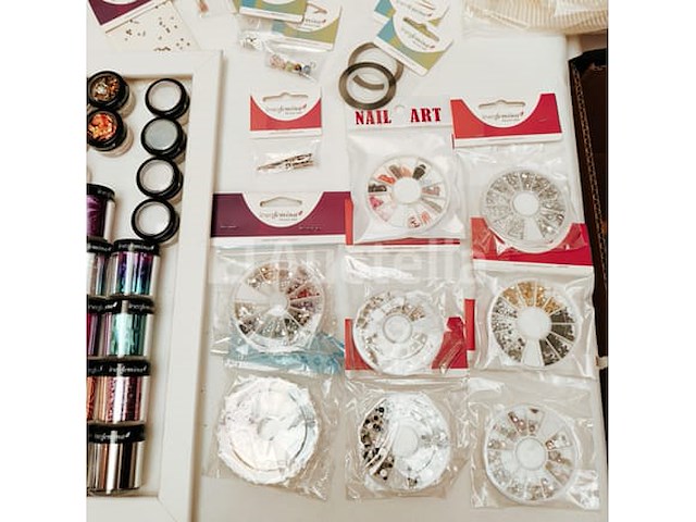 Nagelmateriaal: nail art & uv/led-gels • 392 items • 245 ref. - afbeelding 8 van  15
