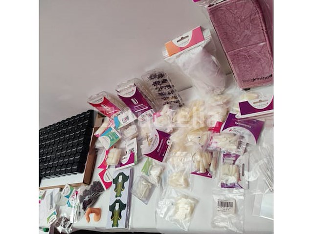 Nagelmateriaal: nail art & uv/led-gels • 392 items • 245 ref. - afbeelding 13 van  15