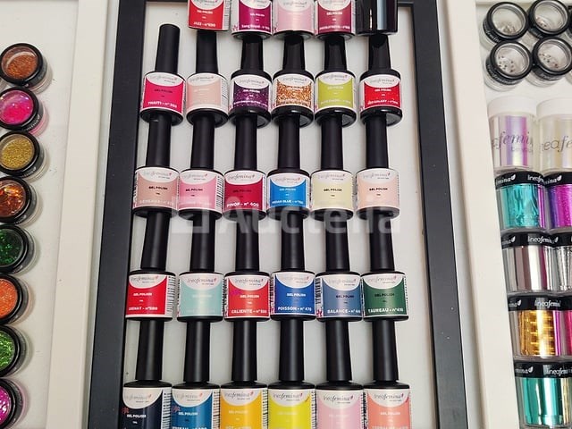 Nagelmateriaal: nail art & uv/led-gels • 394 items • 236 ref. - afbeelding 5 van  15