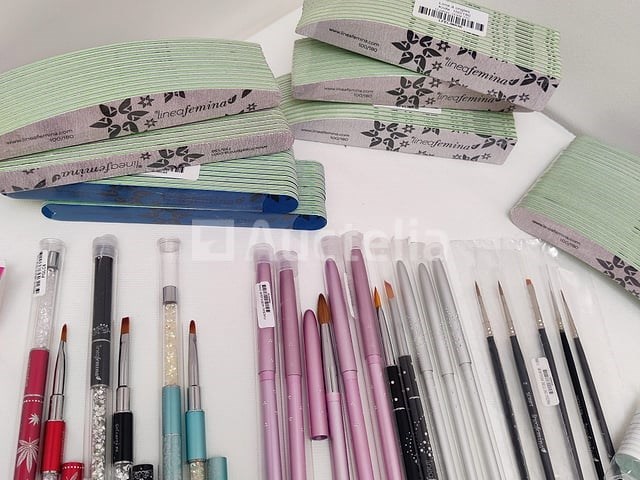 Nagelmateriaal: nail art & uv/led-gels • 394 items • 236 ref. - afbeelding 6 van  15
