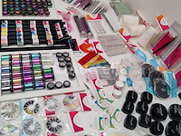Nagelmateriaal: nail art & uv/led-gels • 394 items • 236 ref. - afbeelding 1 van  15