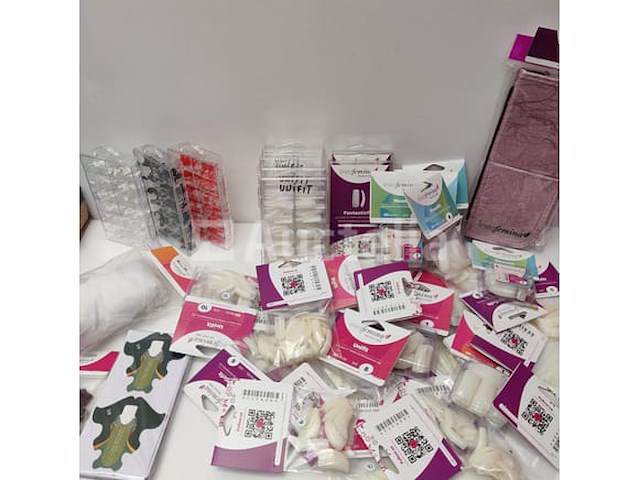 Nagelmateriaal: nail art & uv/led gels • 394 items • 242 ref. - afbeelding 1 van  12