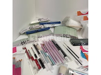 Nagelmateriaal: nail art & uv/led gels • 394 items • 242 ref. - afbeelding 7 van  12