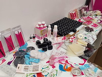 Nagelmateriaal: nail art & uv/led-gels • 395 items • 243 ref. - afbeelding 1 van  12