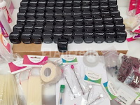 Nagelmateriaal: nail art & uv/led-gels • 395 items • 243 ref. - afbeelding 5 van  12
