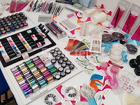 Nagelmateriaal: nail art & uv/led-gels • 395 items • 243 ref. - afbeelding 6 van  12