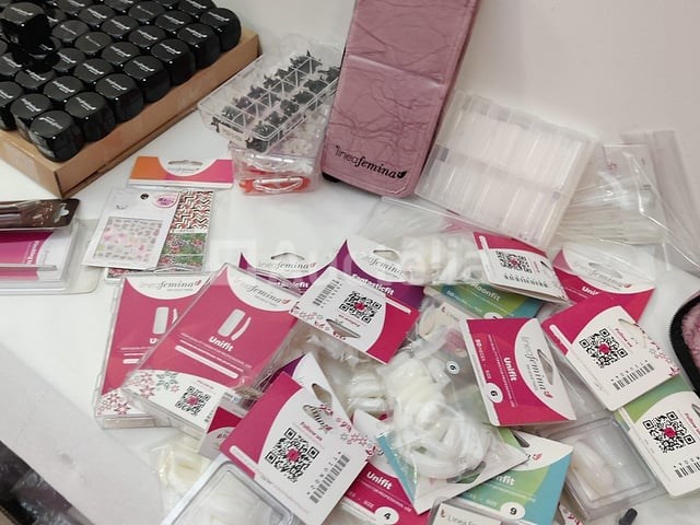Nagelmateriaal: nail art & uv/led-gels • 395 items • 244 ref. - afbeelding 10 van  14