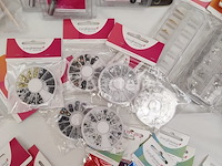 Nagelmateriaal: nail art & uv/led gels • 397 items • 246 ref. - afbeelding 9 van  12