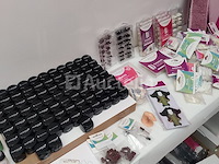 Nagelmateriaal: nail art & uv/led gels • 397 items • 246 ref. - afbeelding 12 van  12
