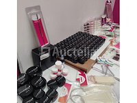 Nagelmateriaal: nail art & uv/led gels • 398 items • 244 ref. - afbeelding 15 van  21