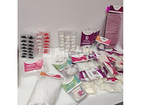 Nagelmateriaal: nail art & uv/led gels • 398 items • 244 ref. - afbeelding 18 van  21