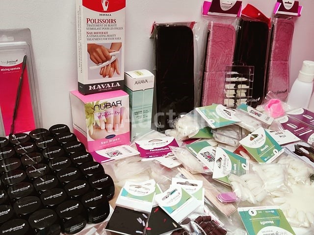 Nagelmateriaal: nail art & uv/led-gels • 409 items • 167 ref. - afbeelding 15 van  19