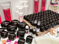 Nagelmateriaal: nail art & uv/led-gels • 409 items • 167 ref. - afbeelding 16 van  19