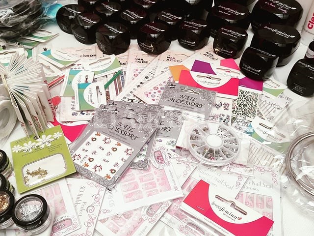 Nagelmateriaal: nail art & uv/led-gels • 409 items • 185 ref. - afbeelding 9 van  20