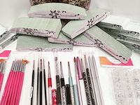 Nagelmateriaal: nail art & uv/led-gels • 409 items • 185 ref. - afbeelding 10 van  20