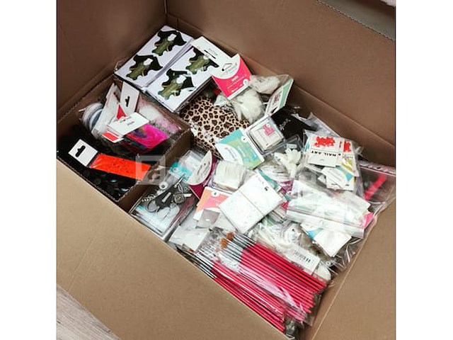 Nagelmateriaal: nail art & uv/led gels • 411 items • 242 ref. - afbeelding 8 van  20