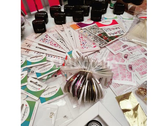 Nagelmateriaal: nail art & uv/led gels • 411 items • 242 ref. - afbeelding 20 van  20