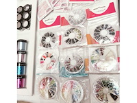 Nagelmateriaal: nail art & uv/led-gels • 418 items • 224 ref. - afbeelding 2 van  21